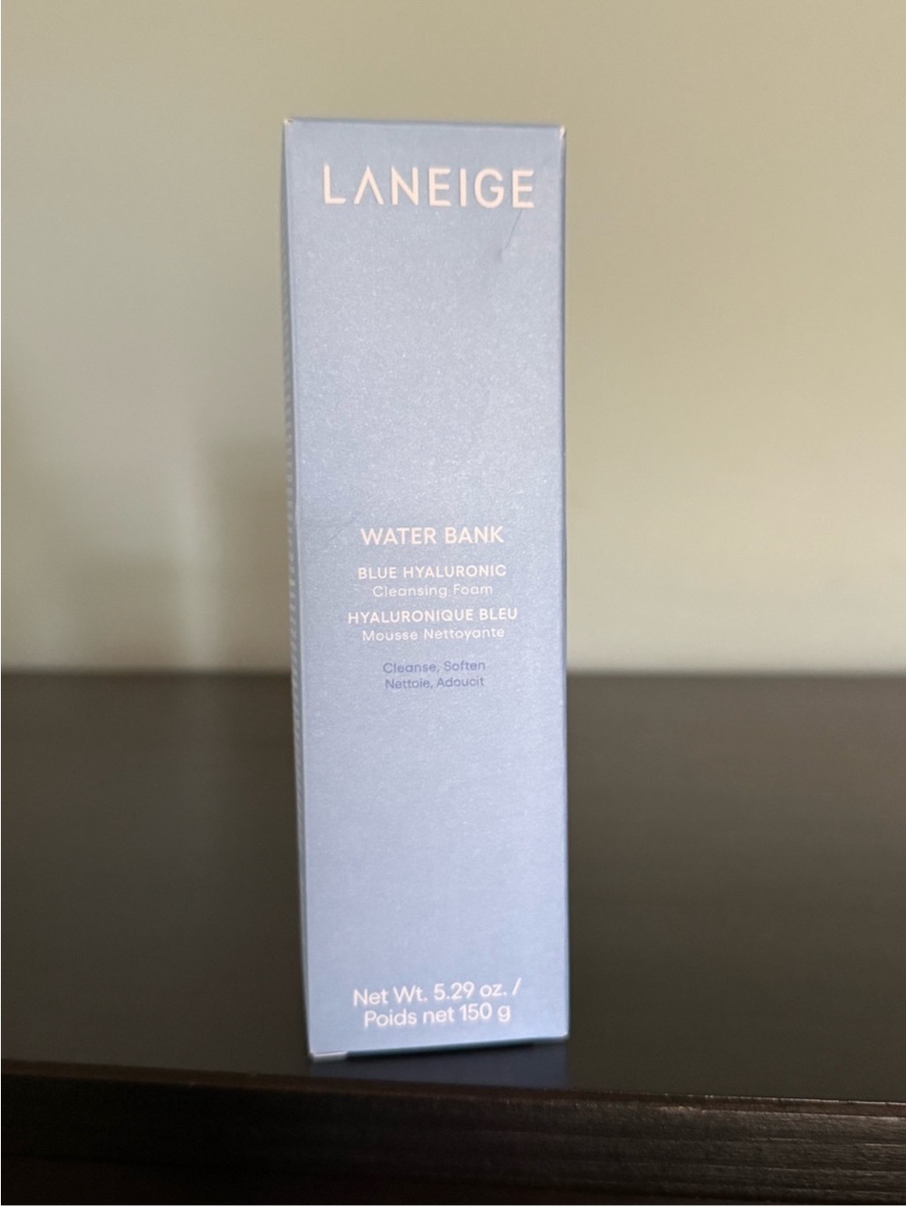 LANEIGE Blue Water Bank Hyaluronic Cleansing Foam Full Size - Picture 2 of 2